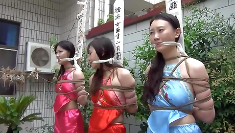 Home tingl's tight body