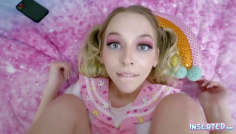 Hotiewime gets her pussy pounded