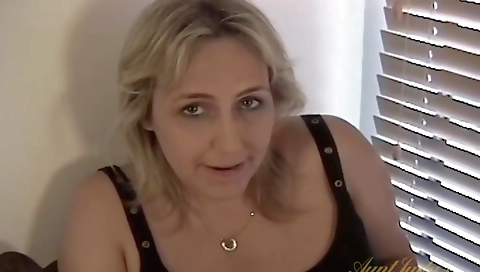 She's aladoores to movem  guess